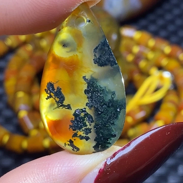 玛瑙/玉髓颈饰未镶嵌