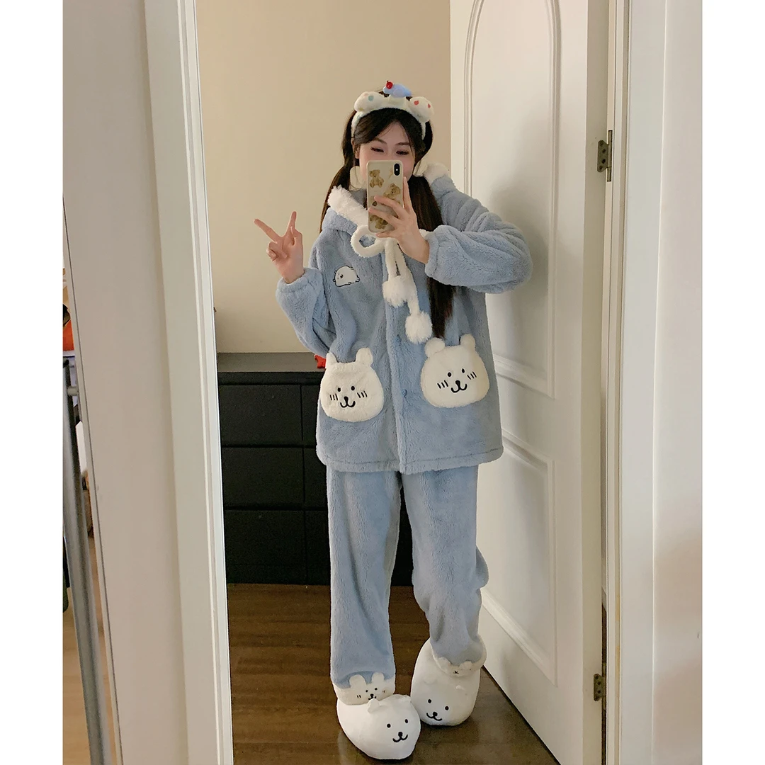 睡衣女冬季珊瑚绒连帽自嘲熊刺绣立体口袋可外穿加厚家居服套装