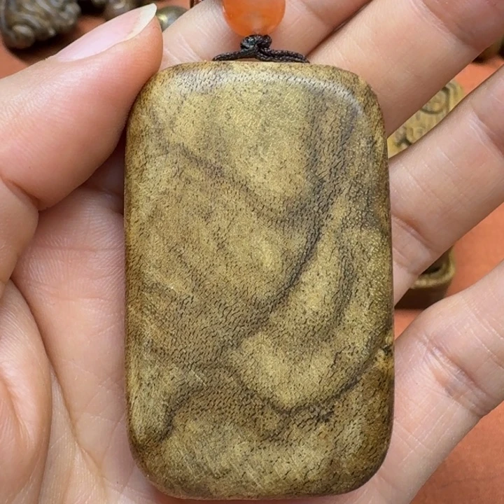 大叶紫檀（黑酸枝木类）