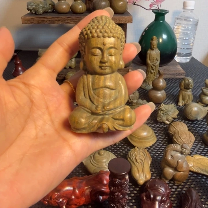 大叶紫檀(黑酸枝木类)宝宝佛