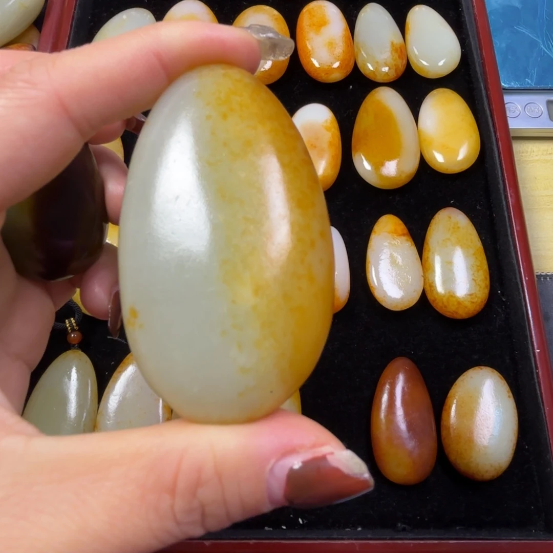 ***ㅤ和田玉未镶嵌颈饰