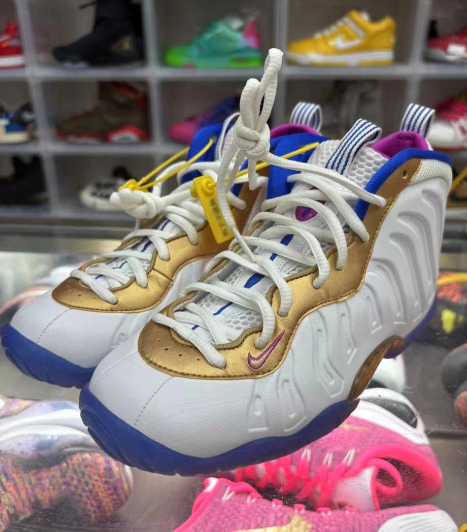 Nike Foamposite One 复活节喷/36码/全新原盒