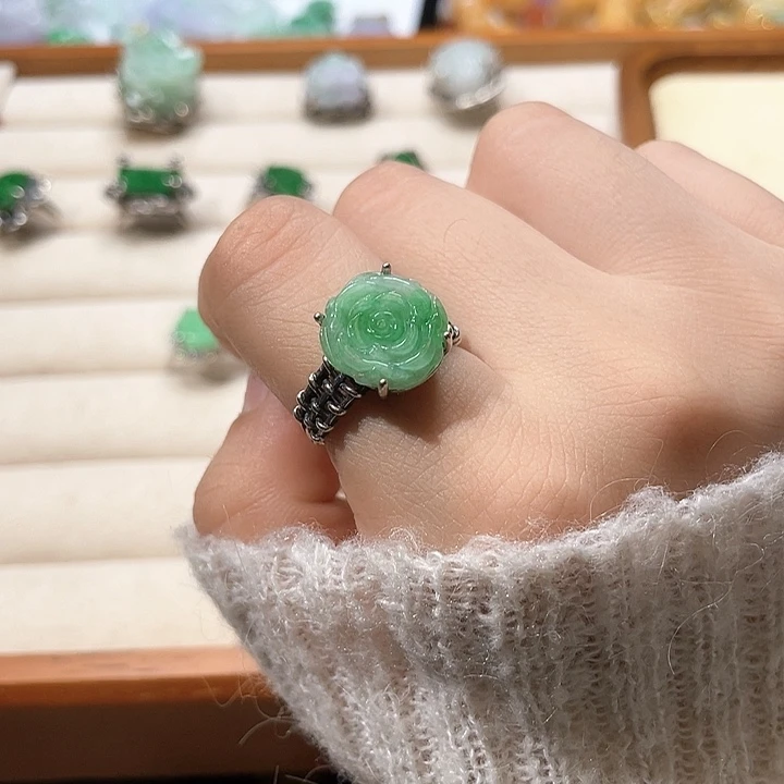 翡翠戒指银S925镶嵌翡翠吊坠