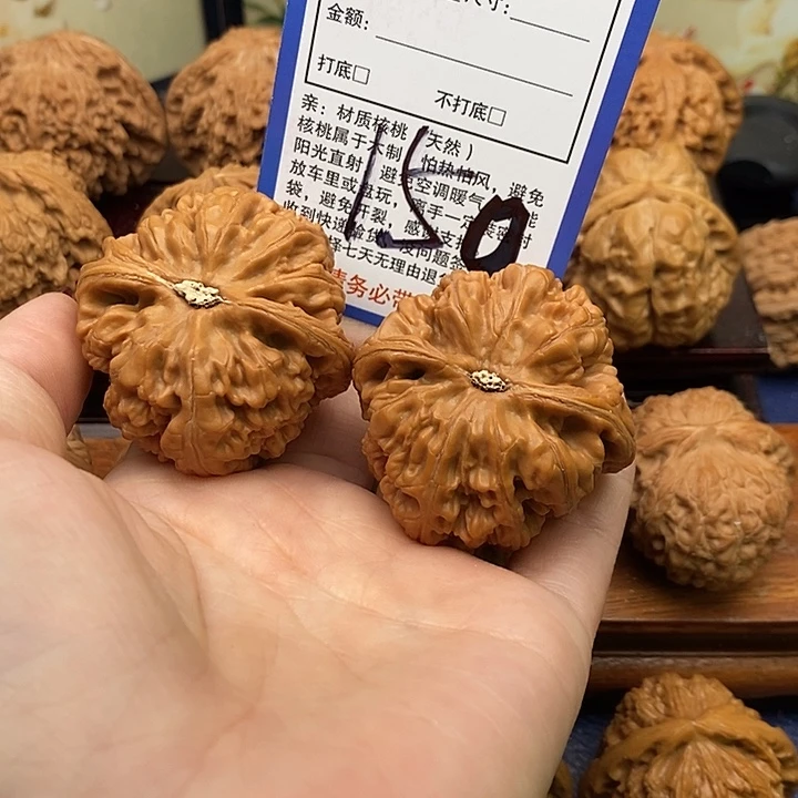 吊坠桃核粗筋狮子头45