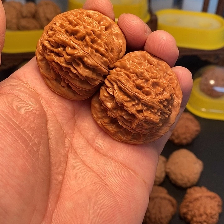 铭***1文玩核桃吊坠46尺，四座楼