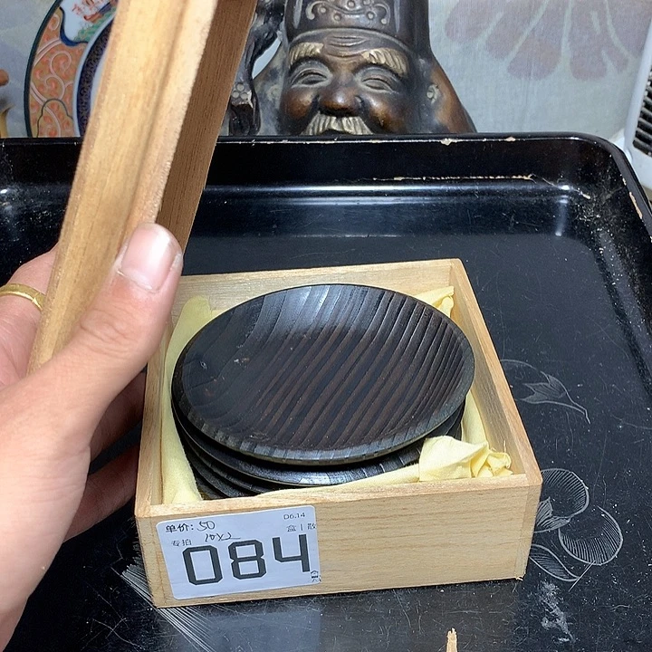 瓷片我想和他们出去玩玩你不回来吃