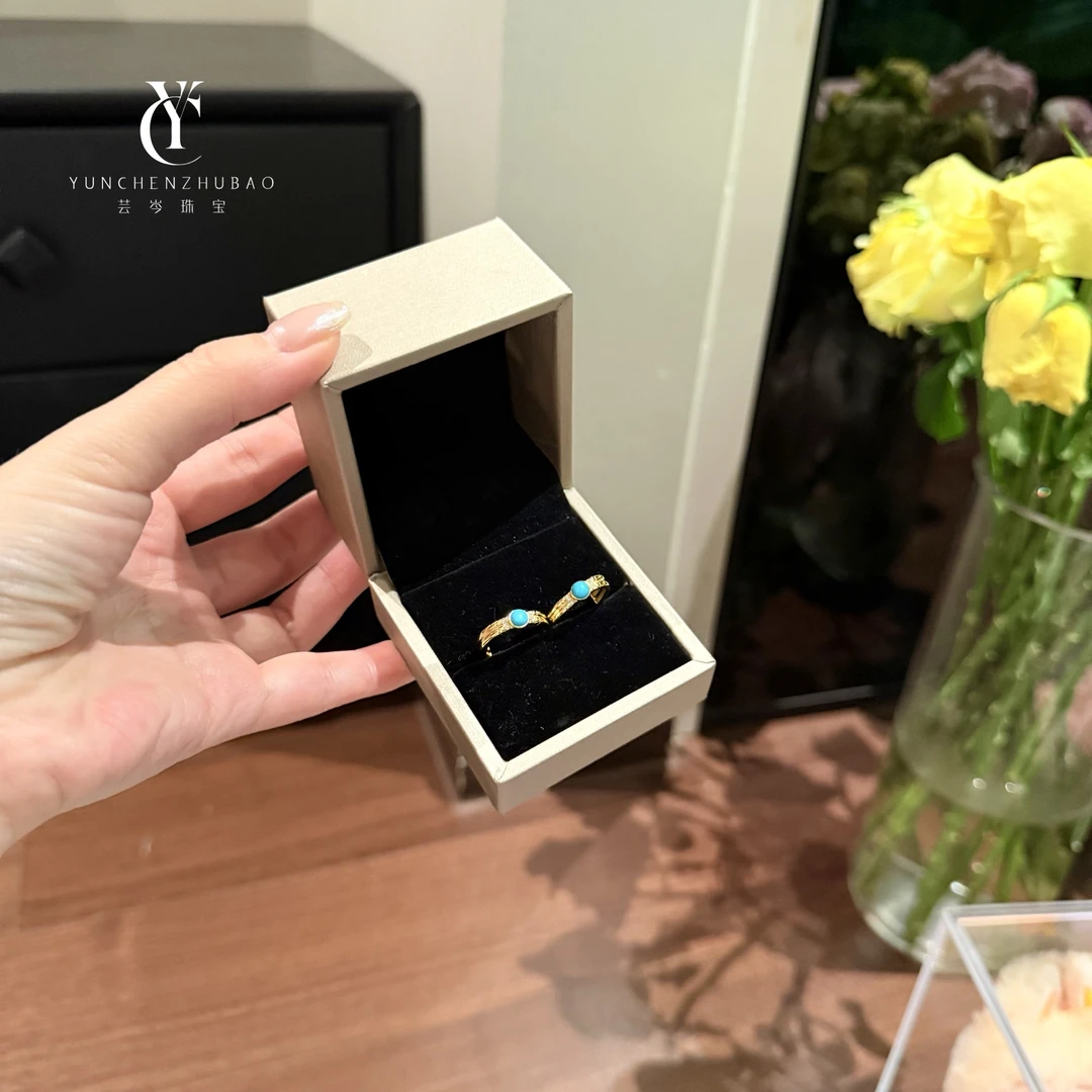 绿松石设计款耳饰）