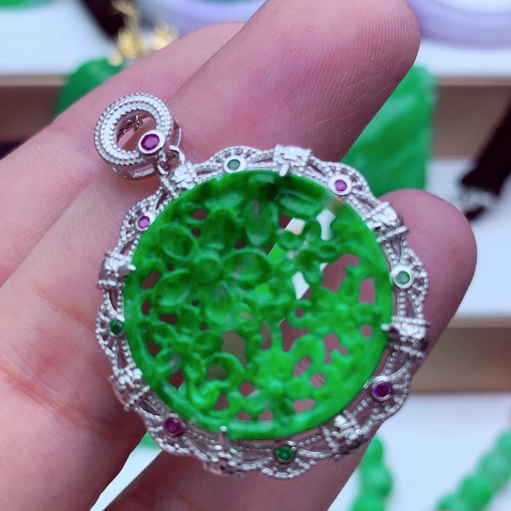 翡翠未镶嵌吊坠(不含链)