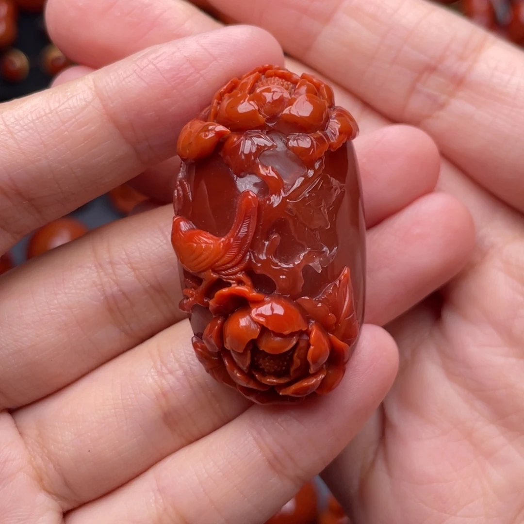 南红玛瑙未镶嵌珠宝奇石喜上眉梢吊坠