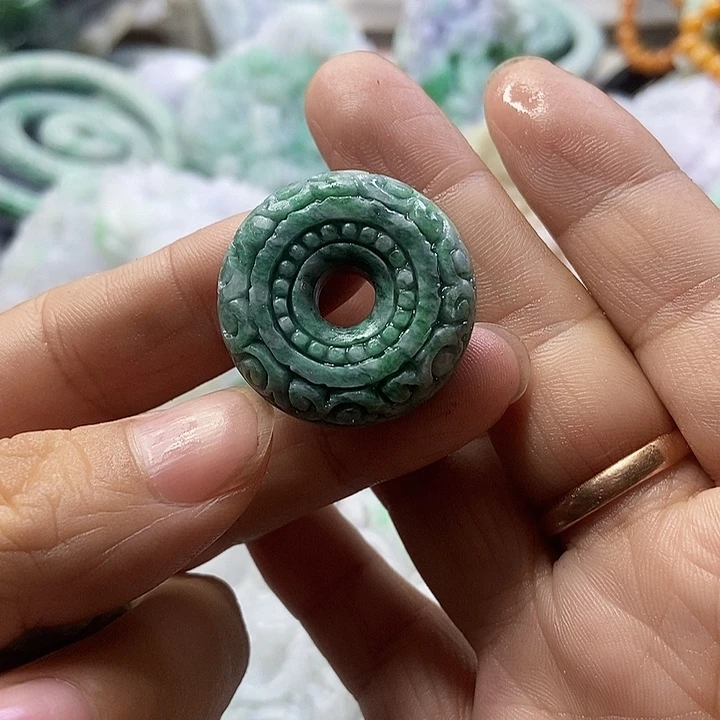 定制翡翠未镶嵌天然翡翠