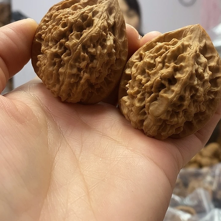 文玩核桃把件42麒麟纹官帽