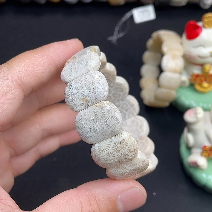 硅化珊瑚（珊瑚玉）手镯未镶嵌