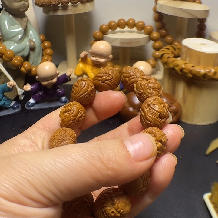 手串橄榄核wertyyu