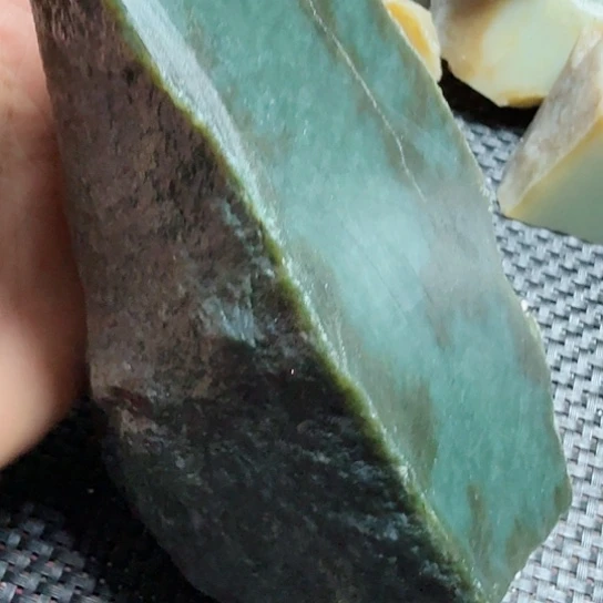 和田玉（糖玉）未镶嵌珠宝半成品