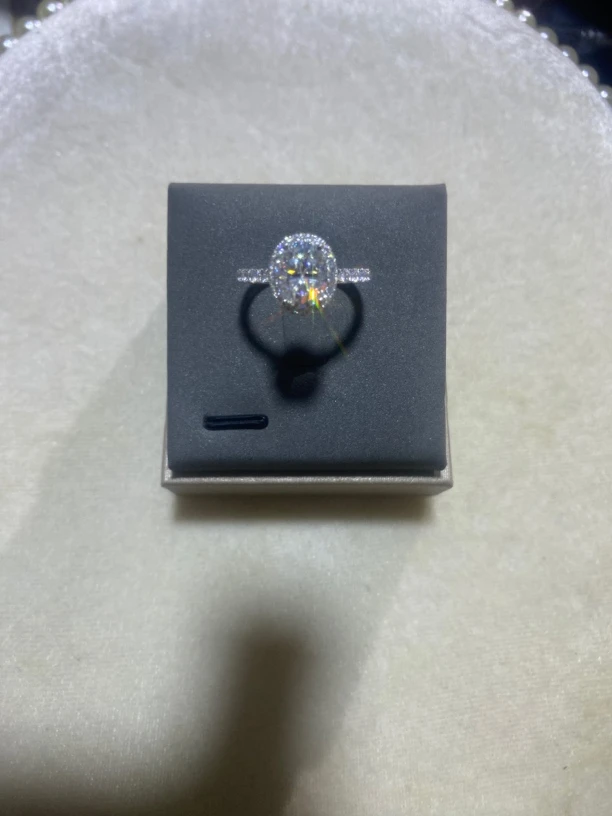 【钻注一生】 时尚微镶鸽子蛋2.0ct女戒轻奢