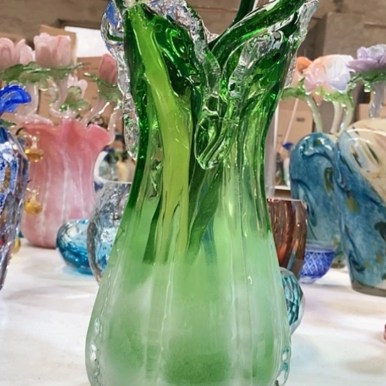 琉璃花瓶高34厘米口径12厘米