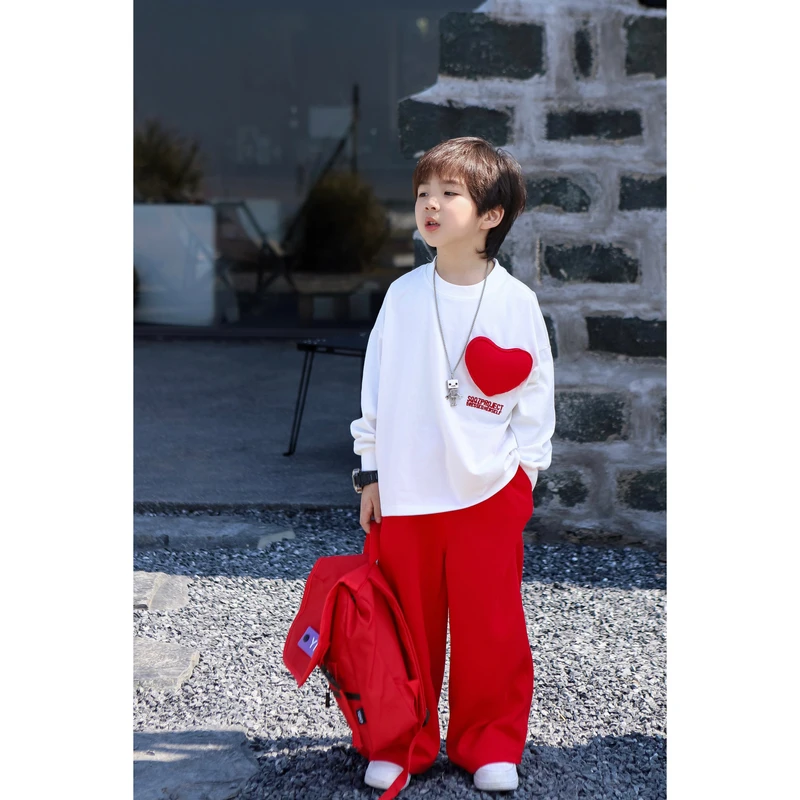 【现货】伟伟同款【一眼心动】2025春季新品爱心长袖t儿童男童WW0565