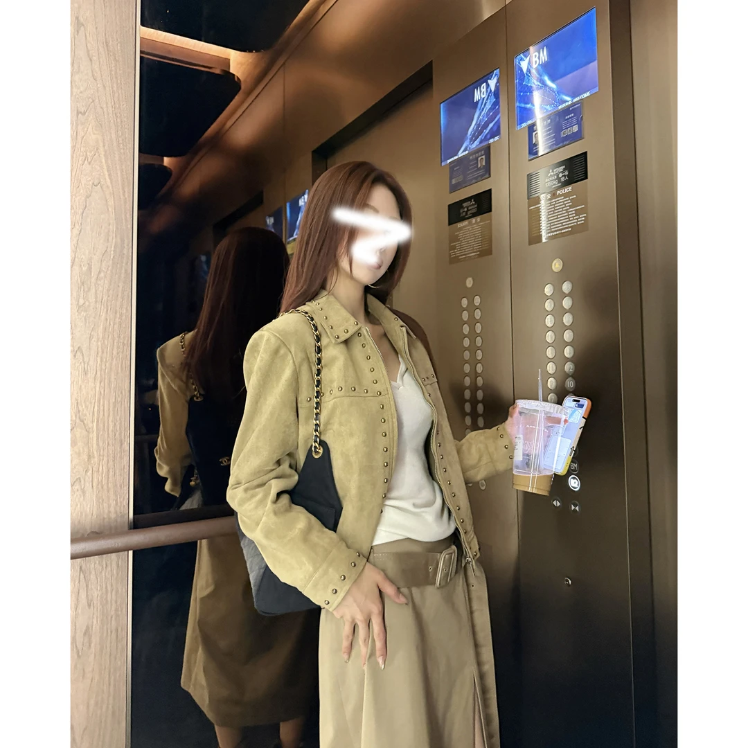 【天赋夹克】铆钉鹿皮绒外套短款复古高级感夹克女韩版百搭秋季时尚