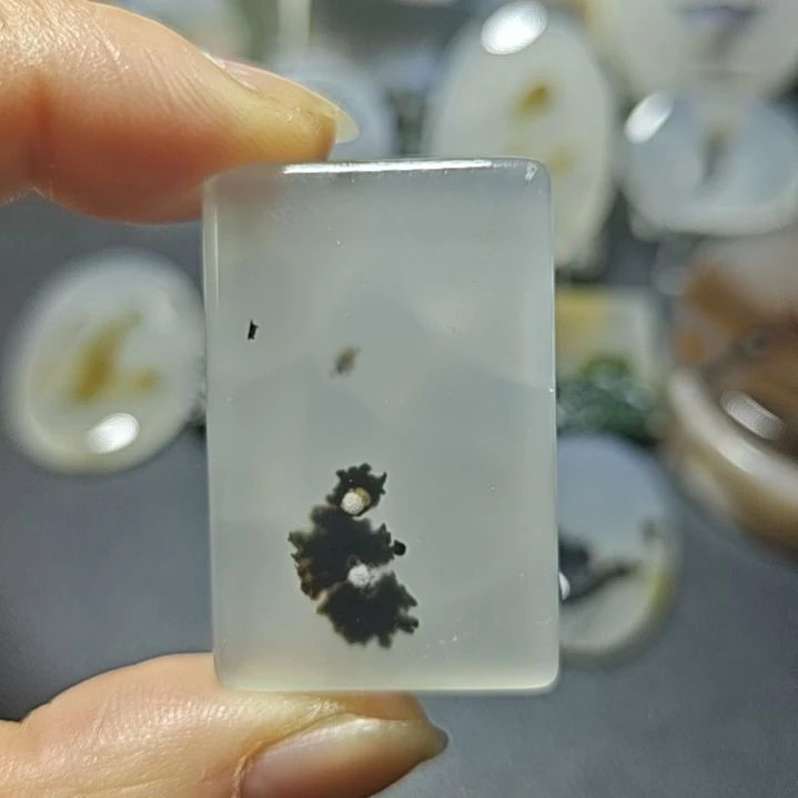 玛瑙/玉髓未镶嵌珠宝奇石