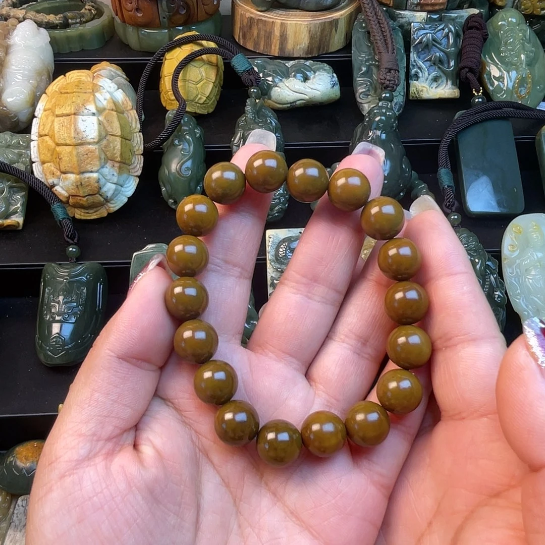 透闪石质玉未镶嵌手链