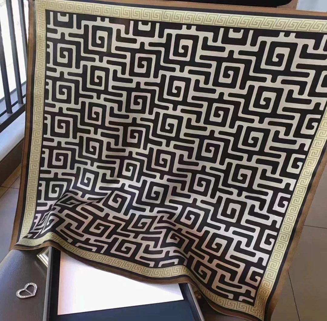 百搭回形设计风方巾110*110围巾