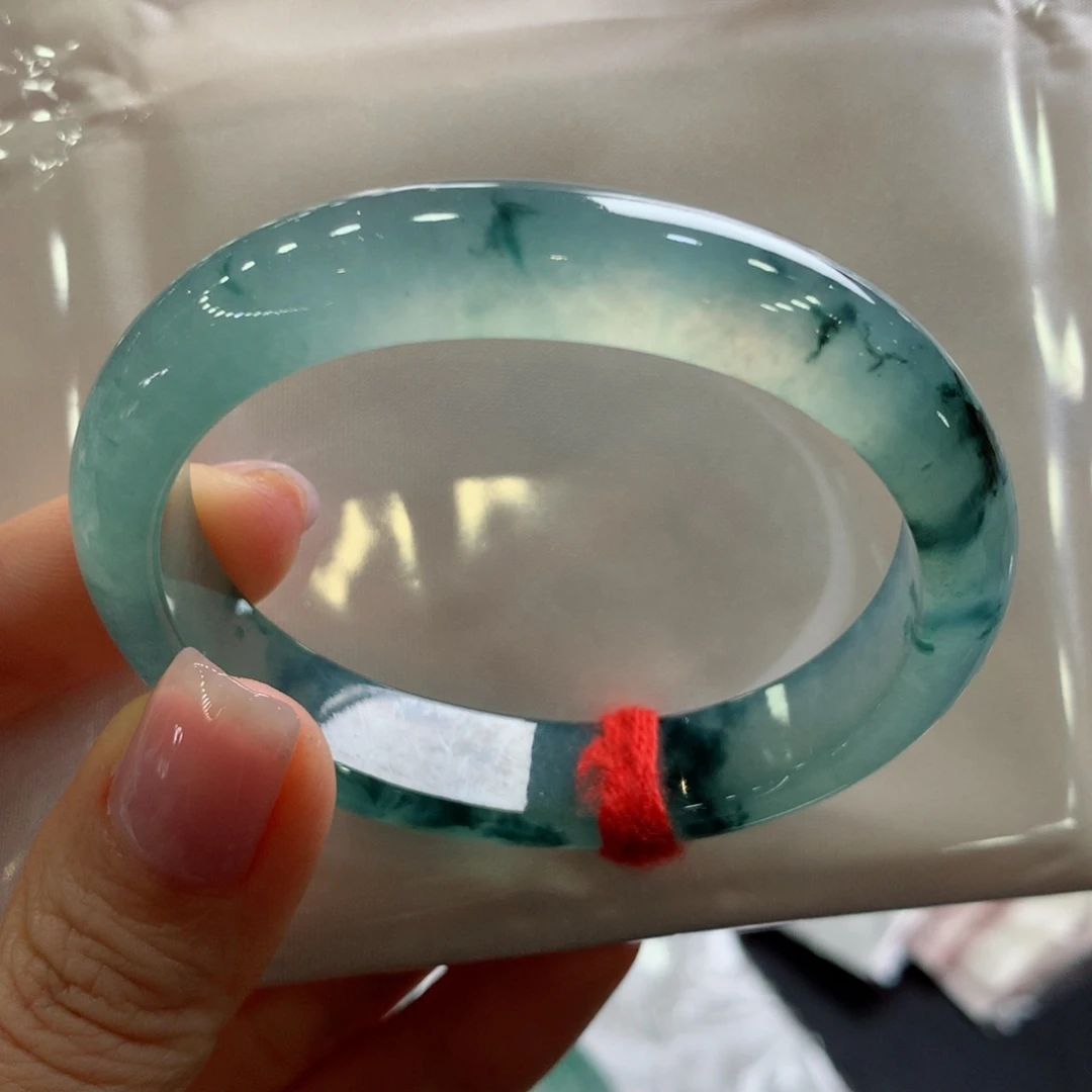翡翠手镯未镶嵌52贵妃