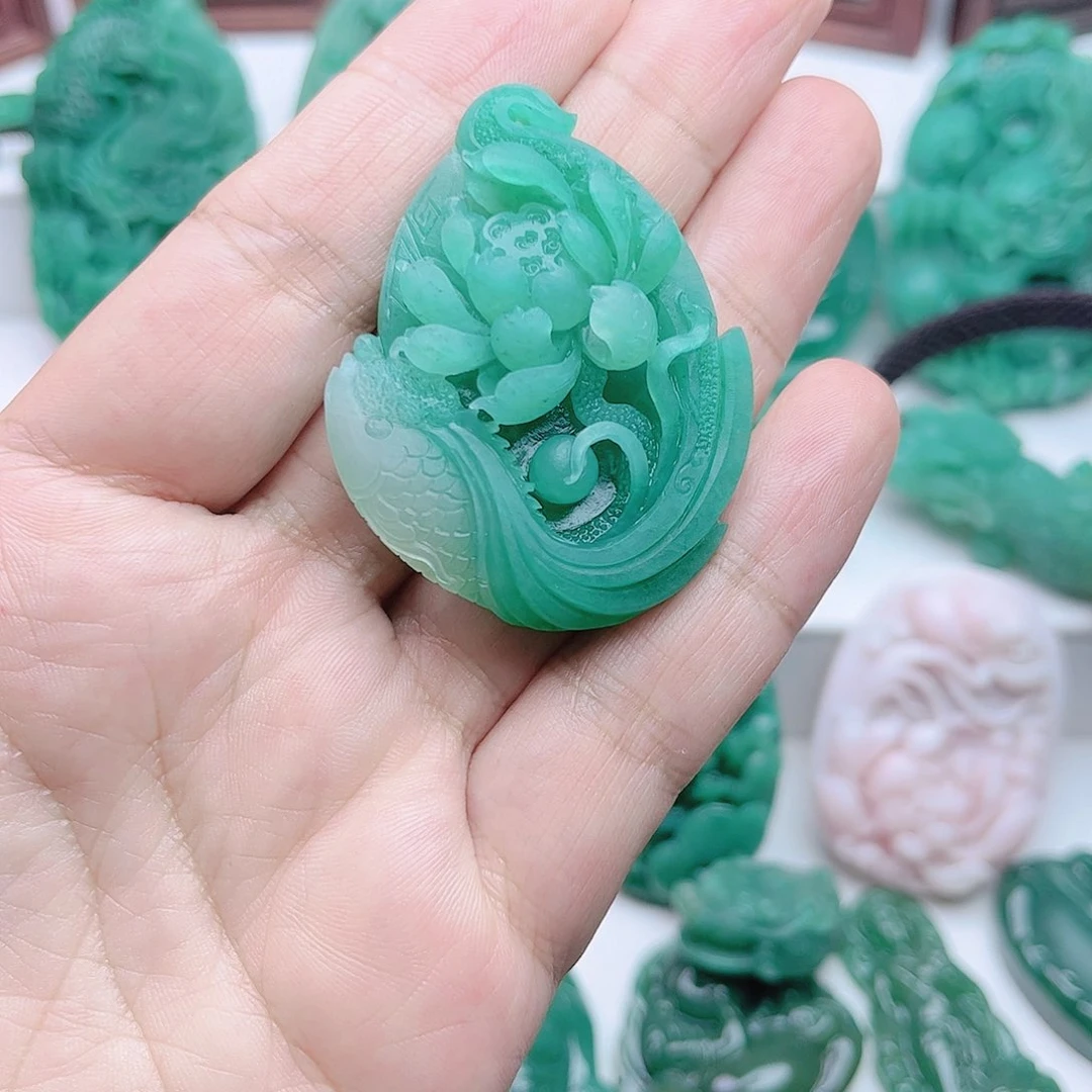 独山玉未镶嵌颈饰路*