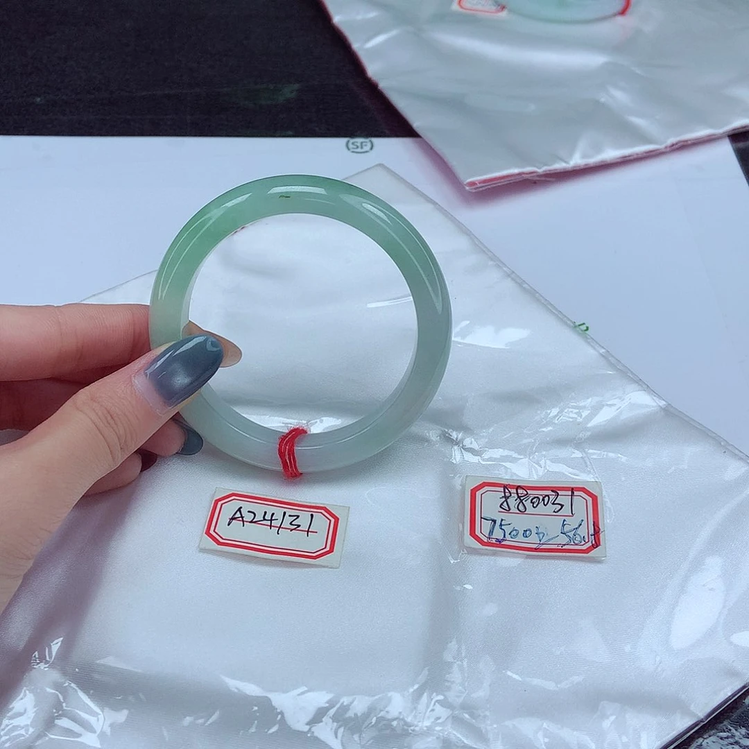 未镶嵌手镯翡翠圈口56