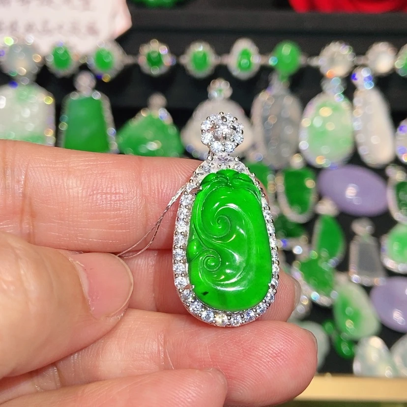 【闪购商品】颈饰未镶嵌翡翠天然翡翠