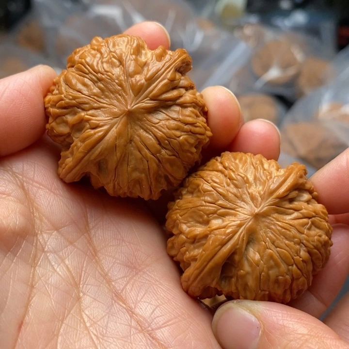 文玩核桃吊坠1****.球磨山地