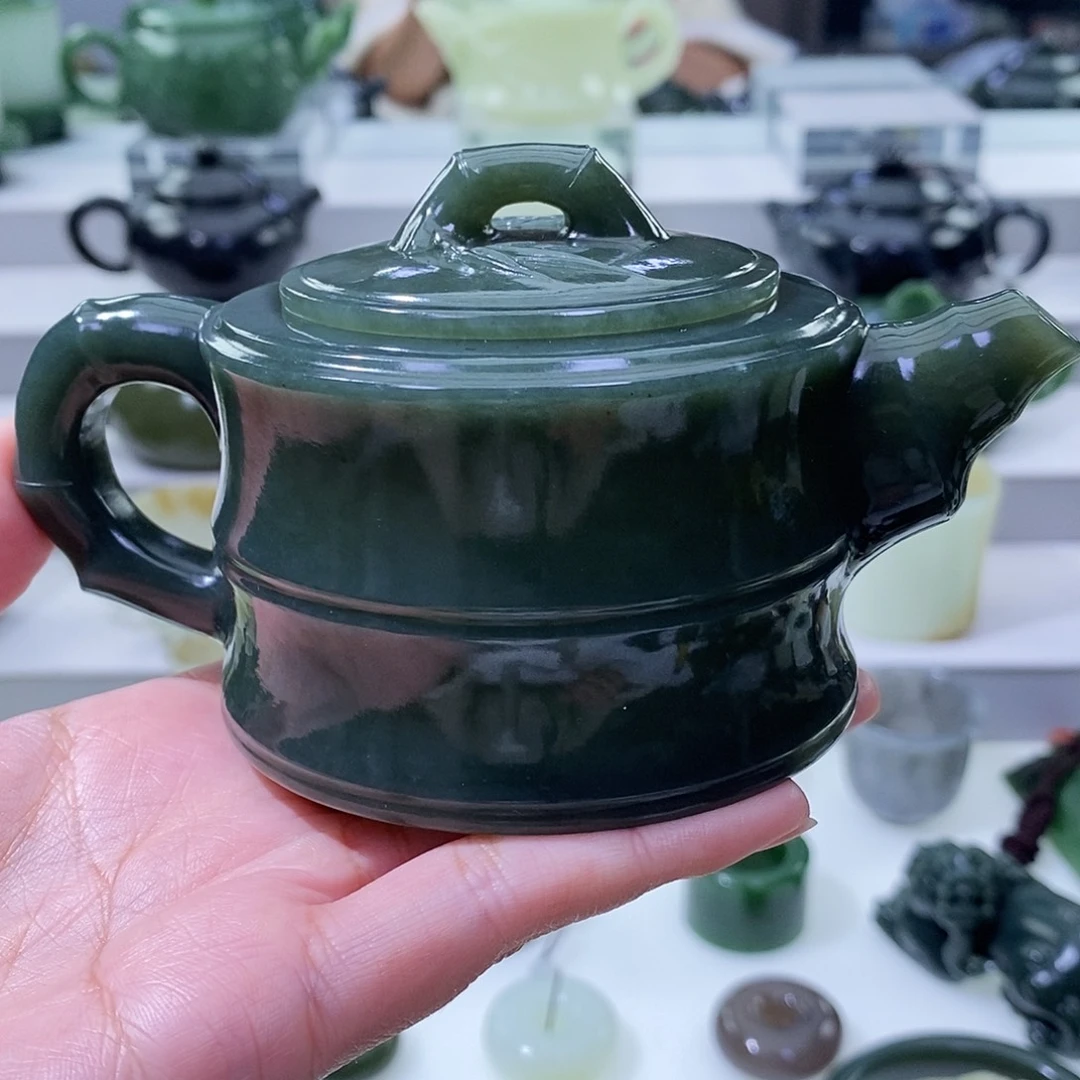 本***.和田玉未镶嵌挂件茶壶