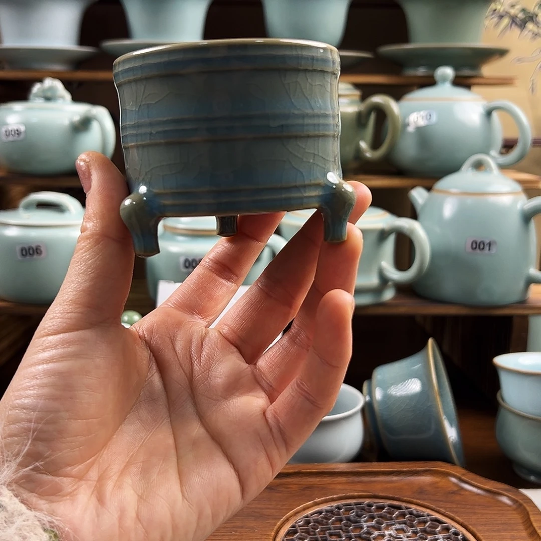 天蓝釉水三足樽杯手工