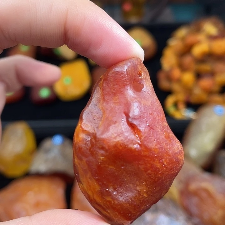 琥珀未镶嵌珠宝奇石吊坠挂件