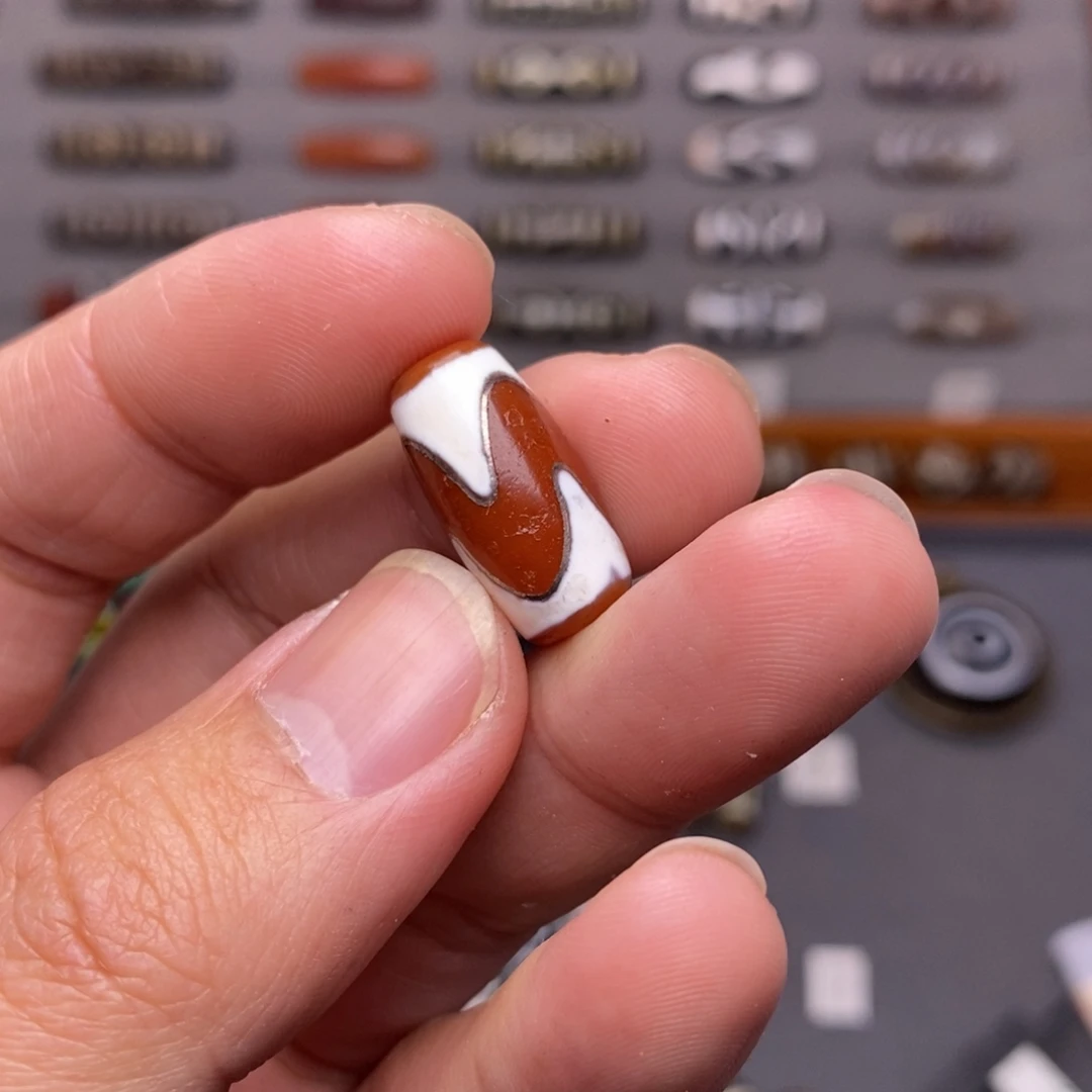 明***哥玛瑙/玉髓未镶嵌颈饰