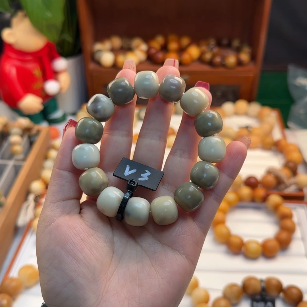 菩提根/象牙果手串卡15桶珠深紫色系微瑕
