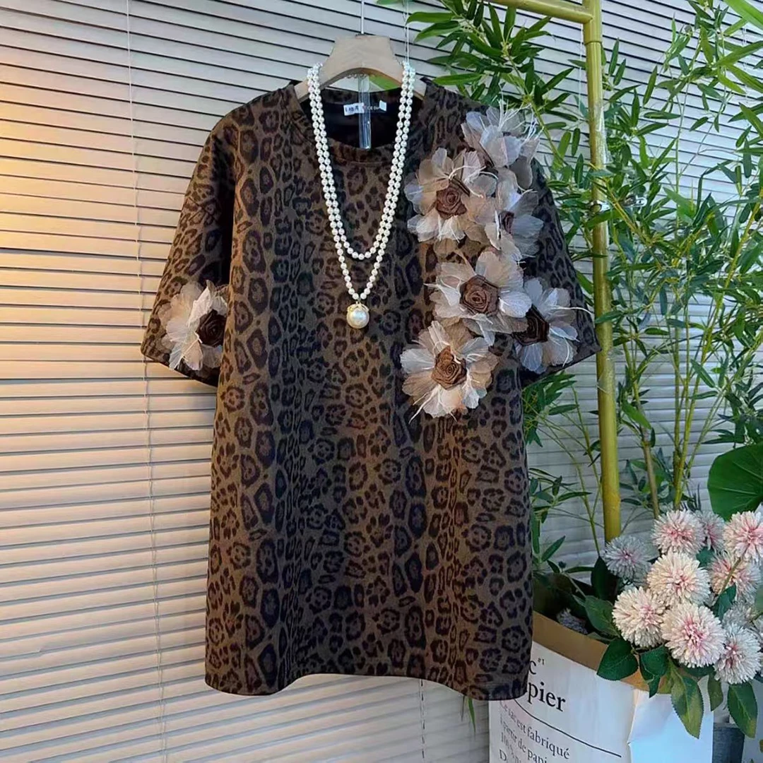 〖猫姐衣橱〗秋季新时尚羽毛花朵豹纹中长T恤24230