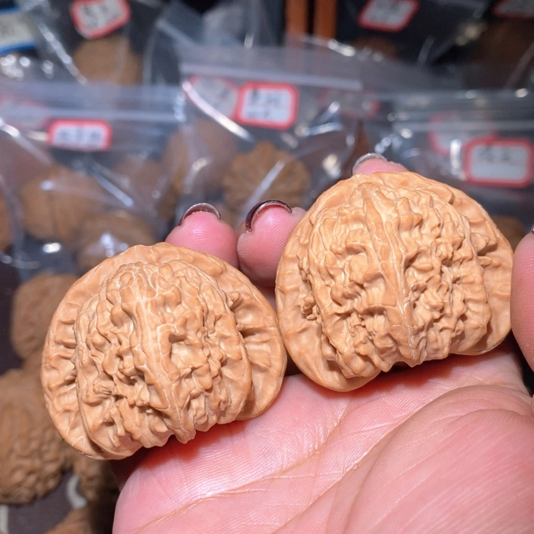 x***a把件文玩核桃三角白