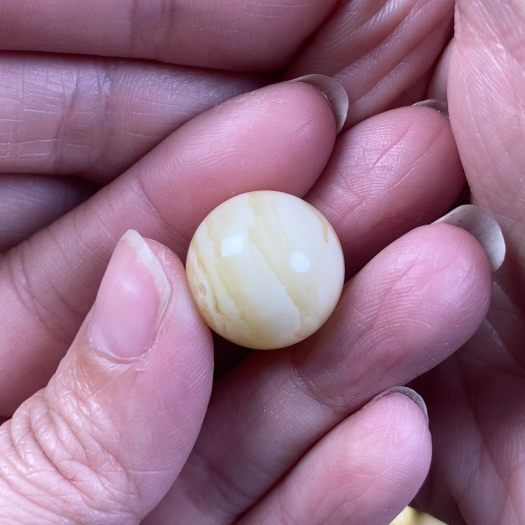 树***汉琥珀未镶嵌珠宝奇石