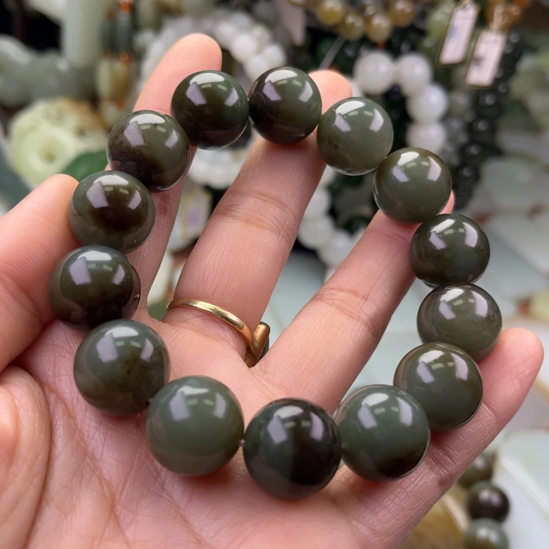 和田玉未镶嵌手串