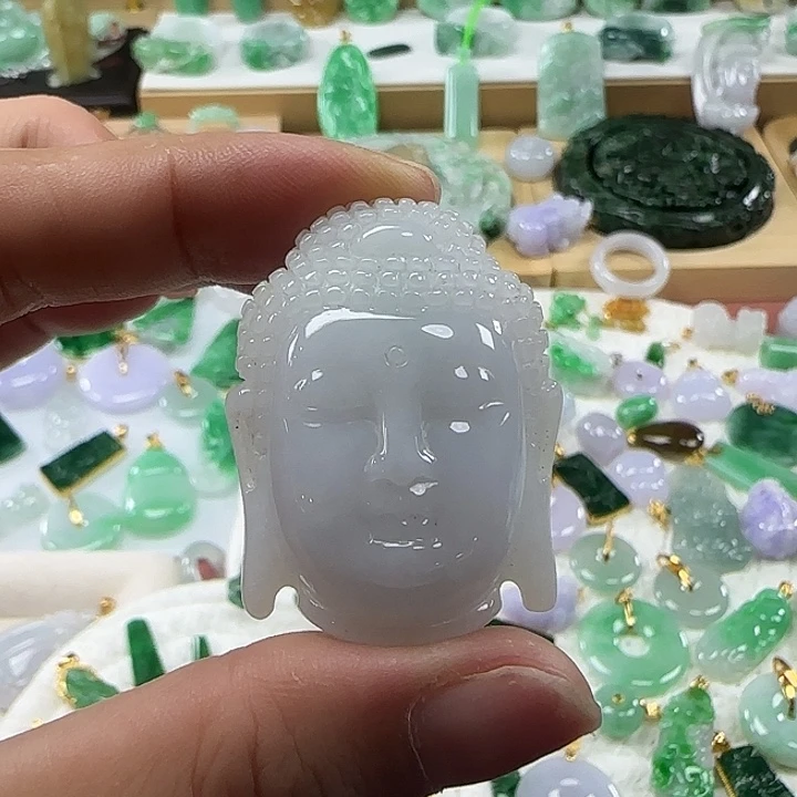 颈饰未镶嵌翡翠佛头