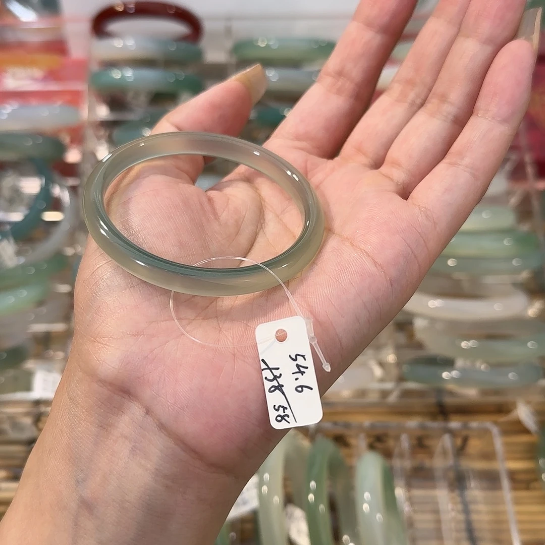 玛瑙/玉髓手镯未镶嵌圈口54.6