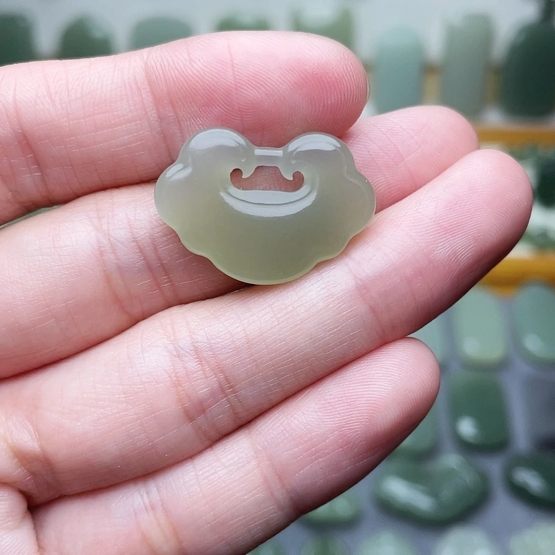 和田玉挂件未镶嵌