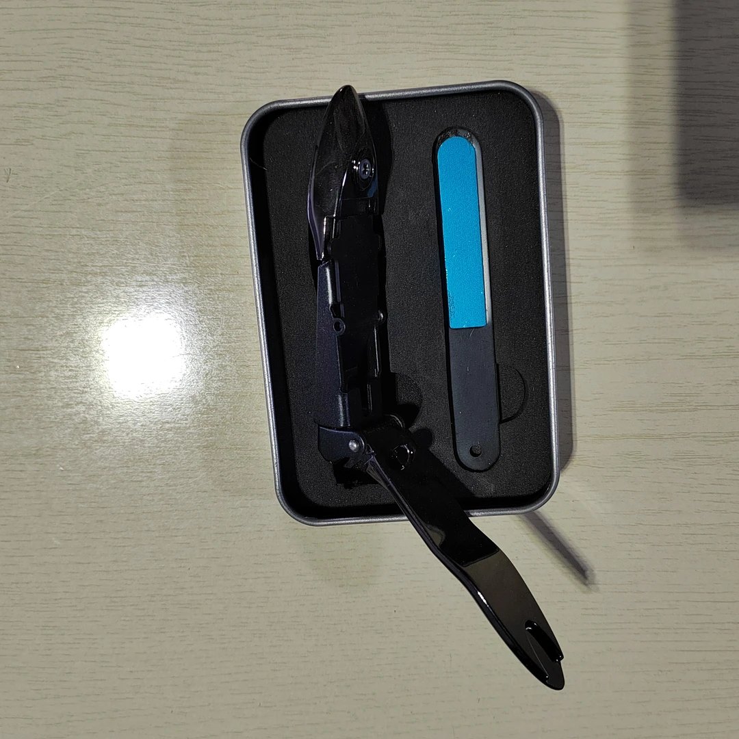 指甲钳（个别轻微划痕）