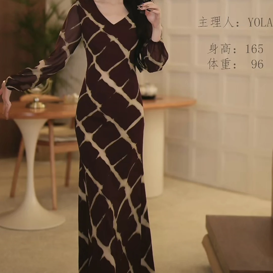 【爱妃】鹿影轻舞秋季新款质收腰显瘦鱼尾连衣裙-CY0706