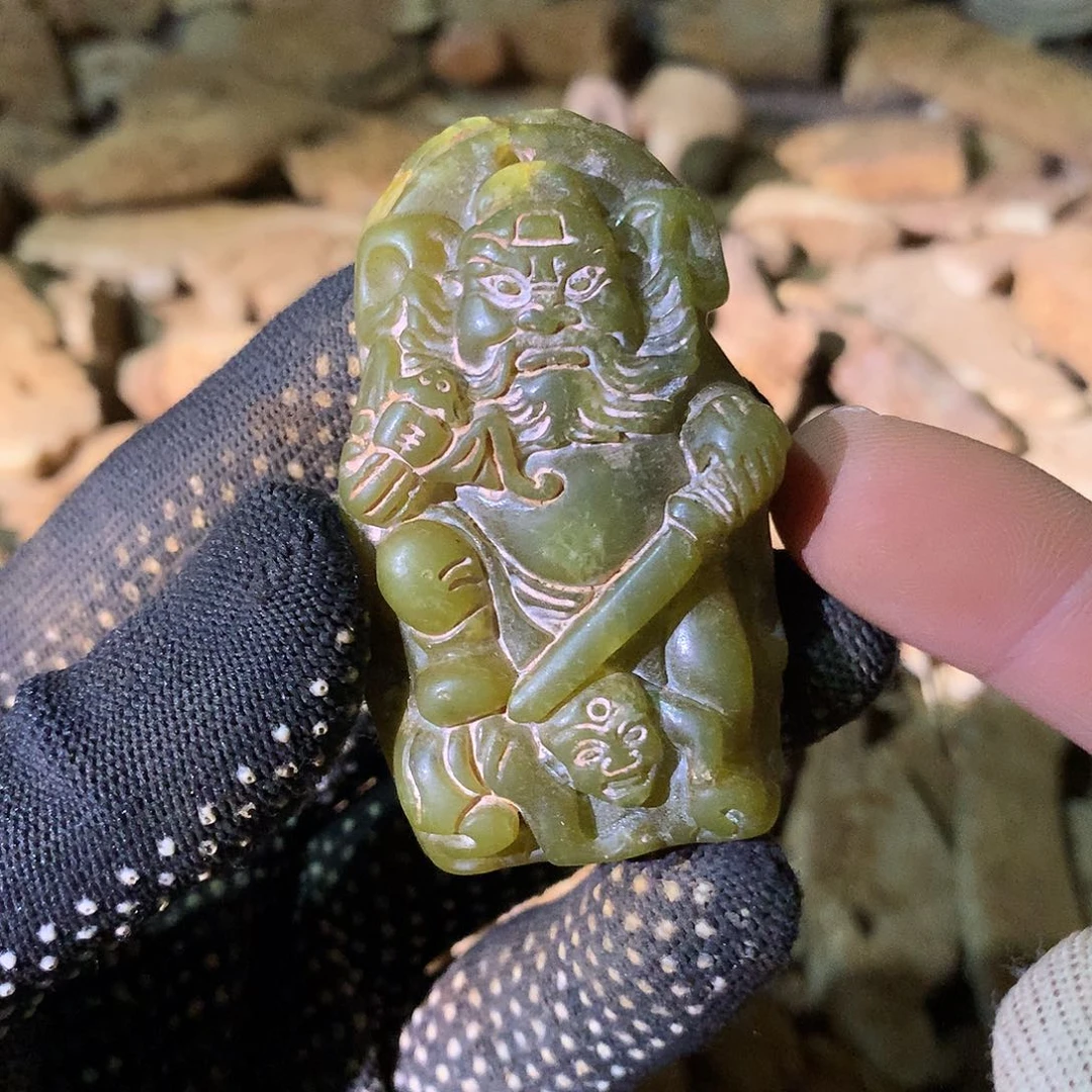 未镶嵌和田玉挂件