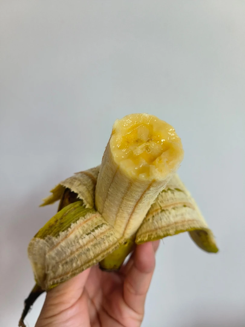 广东正宗高州香蕉高山甜蕉粽叶新鲜大号高山香蕉甜香蕉批发大香蕉