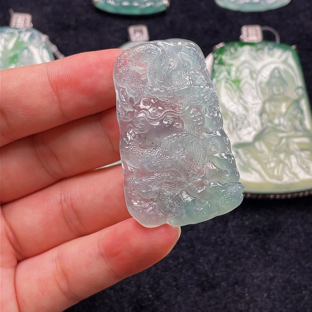 颈饰未镶嵌翡翠6，