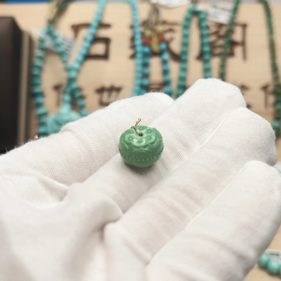 绿松石雕刻未镶嵌