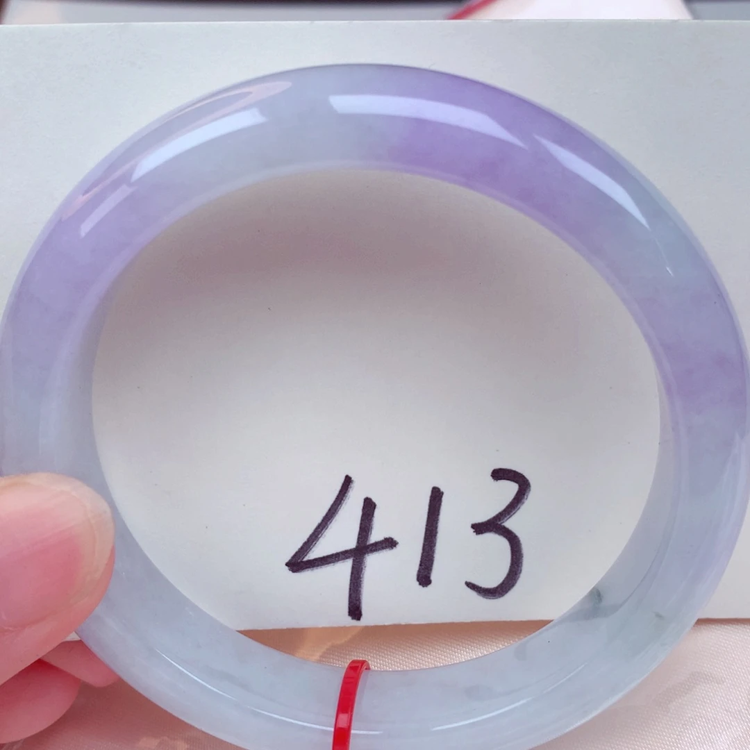 翡翠手镯未镶嵌翡翠