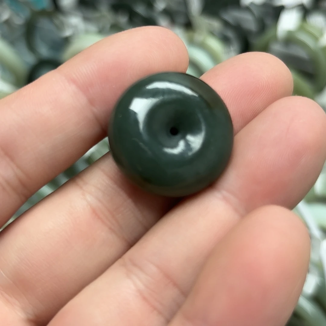 未镶嵌手镯和田玉（糖玉）